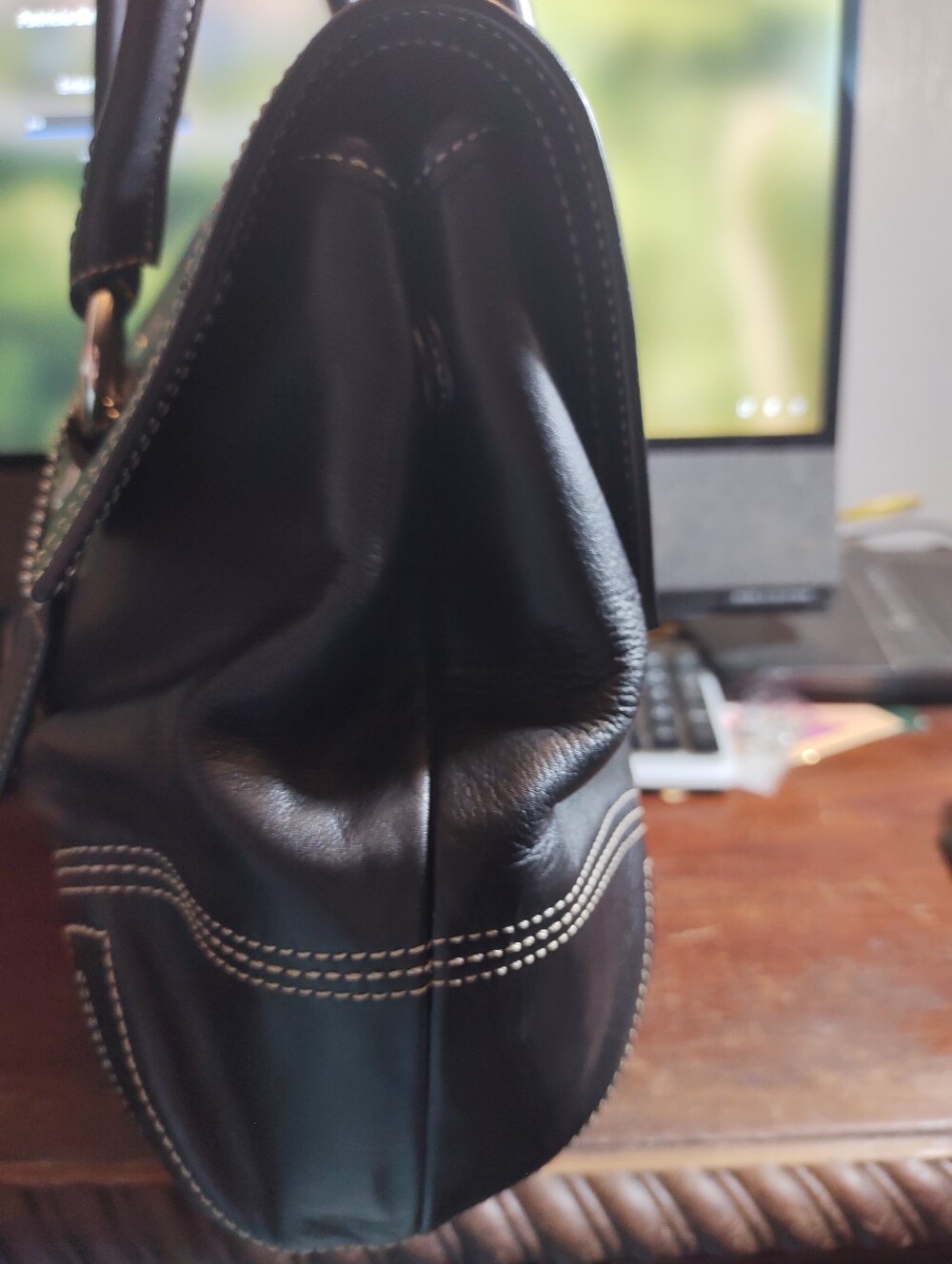 Vintage Y2K Coach SOHO Big Buckle Black Leather Flap Shoulder Bag - Picture 2 of 8